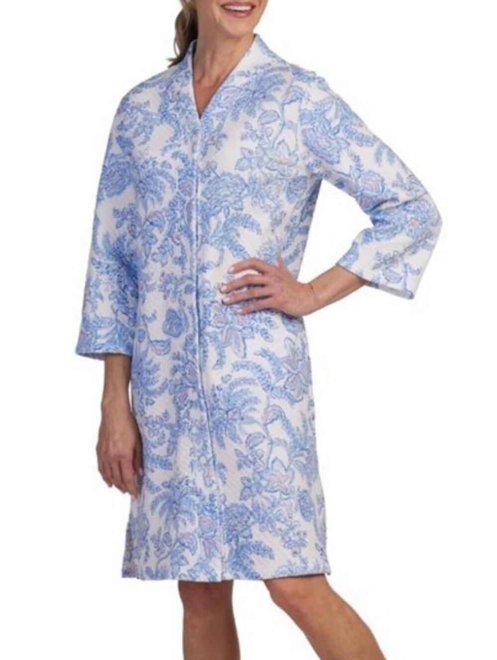 Miss Elaine Quilted White With Blue Floral Button-Front Robe In 1X, Numerous